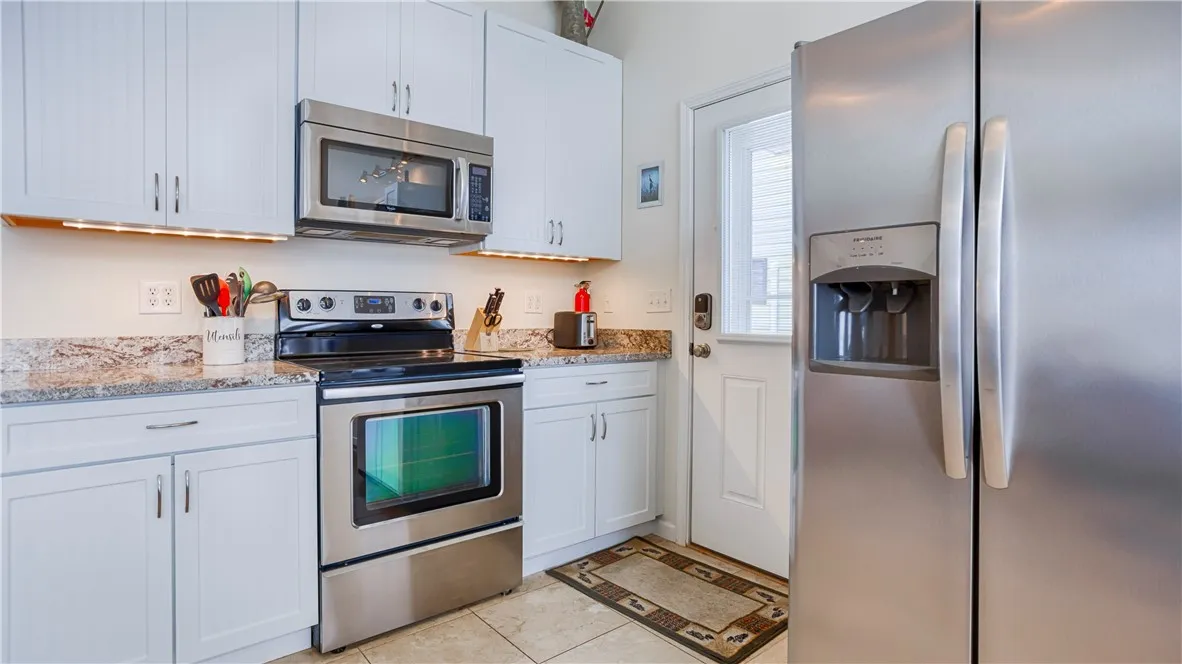 6059 Poplar Beach, Romulus, New York 14541, Romulus, New York 14541, 2 Bedrooms Bedrooms, 7 Rooms Rooms,3 BathroomsBathrooms,Residential,Closed,6059 Poplar Beach, Romulus, New York 14541,0,R1581450