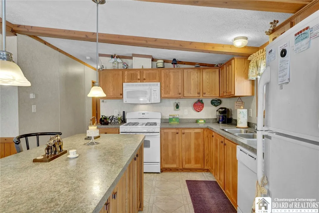 954 Lyndon Road, Lyndon, New York 14737, Lyndon, New York 14737, 3 Bedrooms Bedrooms, 9 Rooms Rooms,2 BathroomsBathrooms,Residential,Closed,954 Lyndon Road, Lyndon, New York 14737,0,R1588212