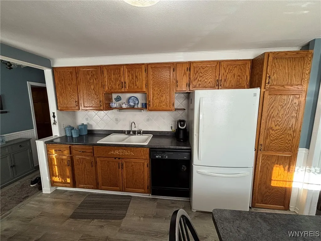 87 Brauncroft Lane, Amherst, New York 14226, Amherst, New York 14226, 3 Bedrooms Bedrooms, 7 Rooms Rooms,2 BathroomsBathrooms,Residential,Closed,87 Brauncroft Lane, Amherst, New York 14226,0,B1586083