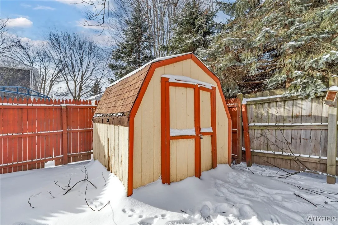 6 Fassett Avenue, Newstead, New York 14001, Newstead, New York 14001, 4 Bedrooms Bedrooms, 8 Rooms Rooms,1 BathroomBathrooms,Residential,Closed,6 Fassett Avenue, Newstead, New York 14001,0,B1587549