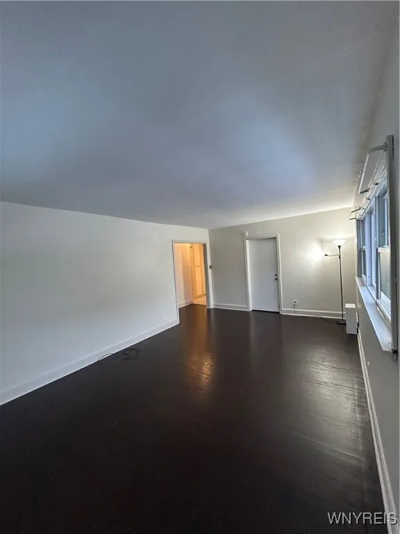 117 Herkimer Street, Buffalo, New York 14213, Buffalo, New York 14213, 3 Bedrooms Bedrooms, 6 Rooms Rooms,1 BathroomBathrooms,Residential Lease,Closed,117 Herkimer Street, Buffalo, New York 14213,0,B1588307