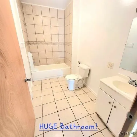 1010 Ontario Avenue, Niagara Falls, New York 14305, Niagara Falls, New York 14305, 4 Bedrooms Bedrooms, ,2 BathroomsBathrooms,Residential,Closed,1010 Ontario Avenue, Niagara Falls, New York 14305,0,B1588545