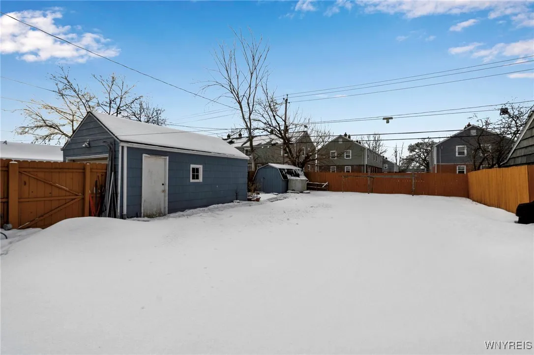 460 Capen Boulevard, Amherst, New York 14226, Amherst, New York 14226, 4 Bedrooms Bedrooms, 6 Rooms Rooms,2 BathroomsBathrooms,Residential,Closed,460 Capen Boulevard, Amherst, New York 14226,0,B1588509