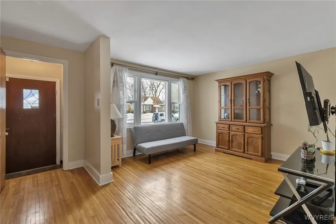 460 Capen Boulevard, Amherst, New York 14226, Amherst, New York 14226, 4 Bedrooms Bedrooms, 6 Rooms Rooms,2 BathroomsBathrooms,Residential,Closed,460 Capen Boulevard, Amherst, New York 14226,0,B1588509