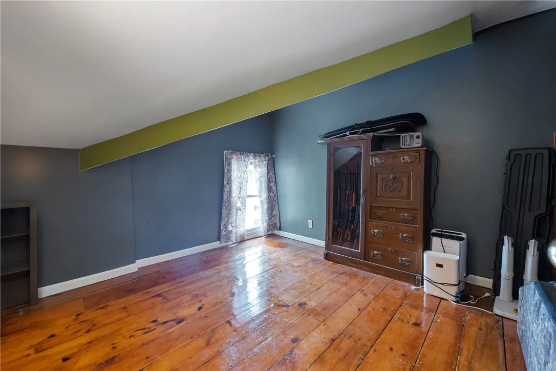 212 Hamilton Street, Milo, New York 14527, Milo, New York 14527, 5 Bedrooms Bedrooms, 9 Rooms Rooms,2 BathroomsBathrooms,Residential,Closed,212 Hamilton Street, Milo, New York 14527,0,R1588339