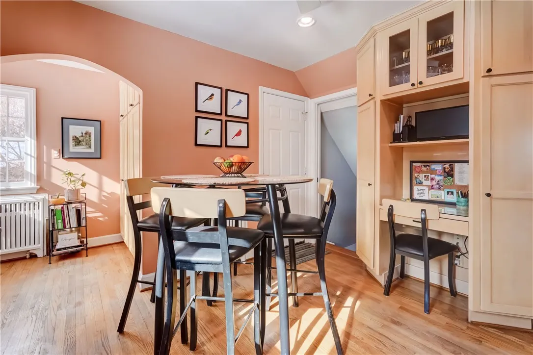 19 Allen Parkway, Pittsford, New York 14618, Pittsford, New York 14618, 3 Bedrooms Bedrooms, 8 Rooms Rooms,3 BathroomsBathrooms,Residential,Closed,19 Allen Parkway, Pittsford, New York 14618,0,R1588492