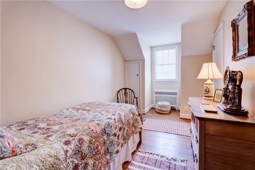 19 Allen Parkway, Pittsford, New York 14618, Pittsford, New York 14618, 3 Bedrooms Bedrooms, 8 Rooms Rooms,3 BathroomsBathrooms,Residential,Closed,19 Allen Parkway, Pittsford, New York 14618,0,R1588492