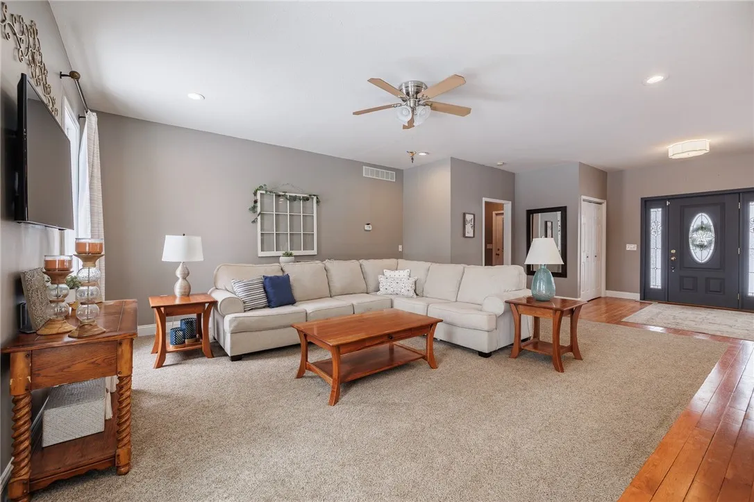 750 Red Fox Circle, Walworth, New York 14519, Walworth, New York 14519, 3 Bedrooms Bedrooms, 6 Rooms Rooms,2 BathroomsBathrooms,Residential,Closed,750 Red Fox Circle, Walworth, New York 14519,0,R1588088
