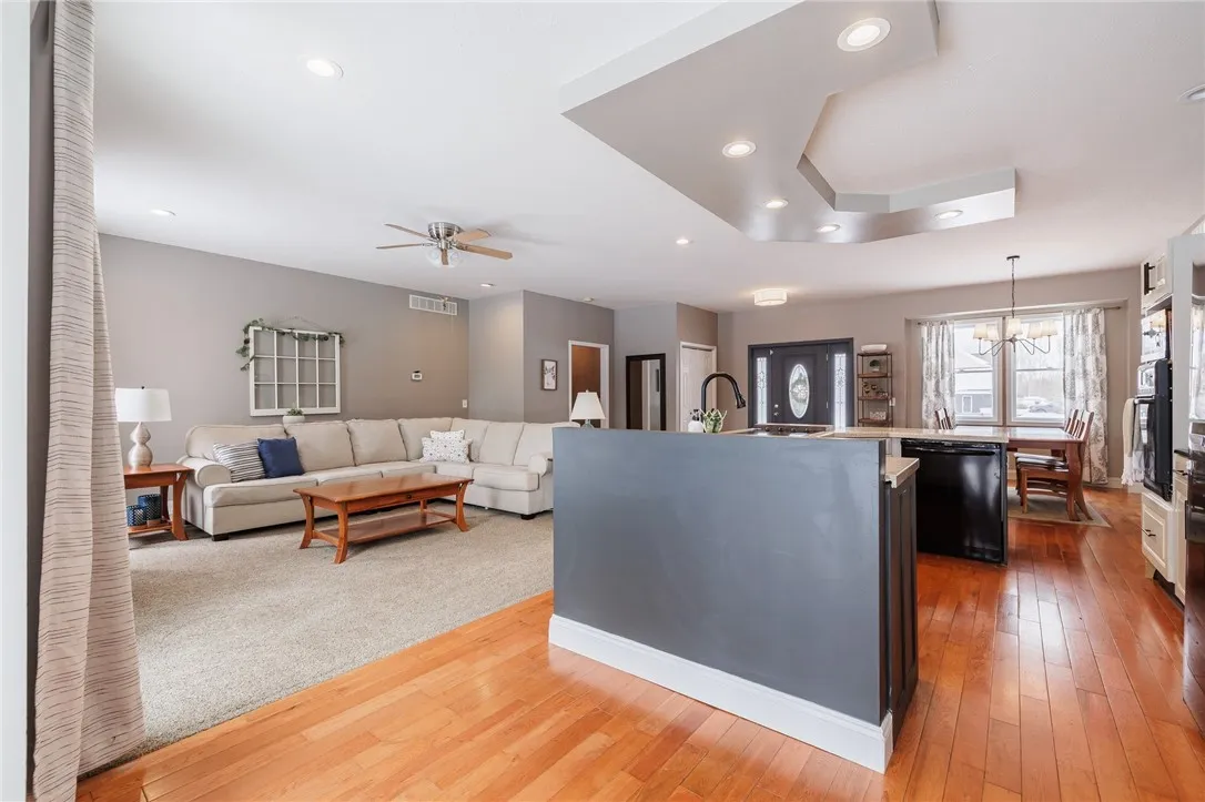 750 Red Fox Circle, Walworth, New York 14519, Walworth, New York 14519, 3 Bedrooms Bedrooms, 6 Rooms Rooms,2 BathroomsBathrooms,Residential,Closed,750 Red Fox Circle, Walworth, New York 14519,0,R1588088