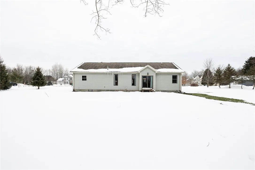750 Red Fox Circle, Walworth, New York 14519, Walworth, New York 14519, 3 Bedrooms Bedrooms, 6 Rooms Rooms,2 BathroomsBathrooms,Residential,Closed,750 Red Fox Circle, Walworth, New York 14519,0,R1588088