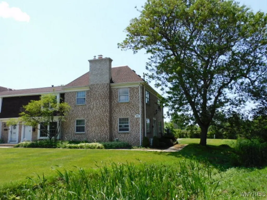 90 Carriage Drive 8, Orchard Park, New York 14127, Orchard Park, New York 14127, 3 Bedrooms Bedrooms, 6 Rooms Rooms,2 BathroomsBathrooms,Residential,For Sale,90 Carriage Drive 8, Orchard Park, New York 14127,B1588587