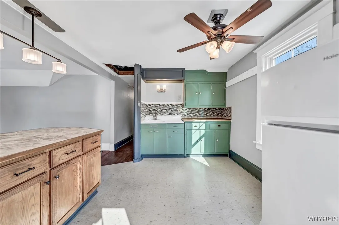 196 Franklin Street, Tonawanda-city, New York 1415, Tonawanda, New York 14150, 3 Bedrooms Bedrooms, ,2 BathroomsBathrooms,Residential,Closed,196 Franklin Street, Tonawanda-city, New York 1415,0,B1587762