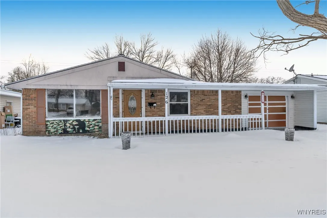 126 Burnside Drive, Tonawanda-town, New York 14150, Tonawanda, New York 14150, 4 Bedrooms Bedrooms, 9 Rooms Rooms,1 BathroomBathrooms,Residential,Closed,126 Burnside Drive, Tonawanda-town, New York 14150,0,B1587789