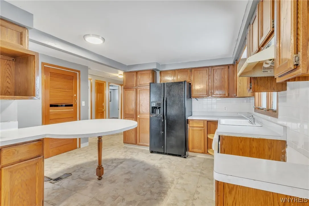 126 Burnside Drive, Tonawanda-town, New York 14150, Tonawanda, New York 14150, 4 Bedrooms Bedrooms, 9 Rooms Rooms,1 BathroomBathrooms,Residential,Closed,126 Burnside Drive, Tonawanda-town, New York 14150,0,B1587789