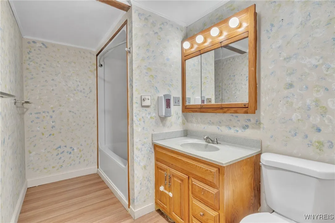 126 Burnside Drive, Tonawanda-town, New York 14150, Tonawanda, New York 14150, 4 Bedrooms Bedrooms, 9 Rooms Rooms,1 BathroomBathrooms,Residential,Closed,126 Burnside Drive, Tonawanda-town, New York 14150,0,B1587789
