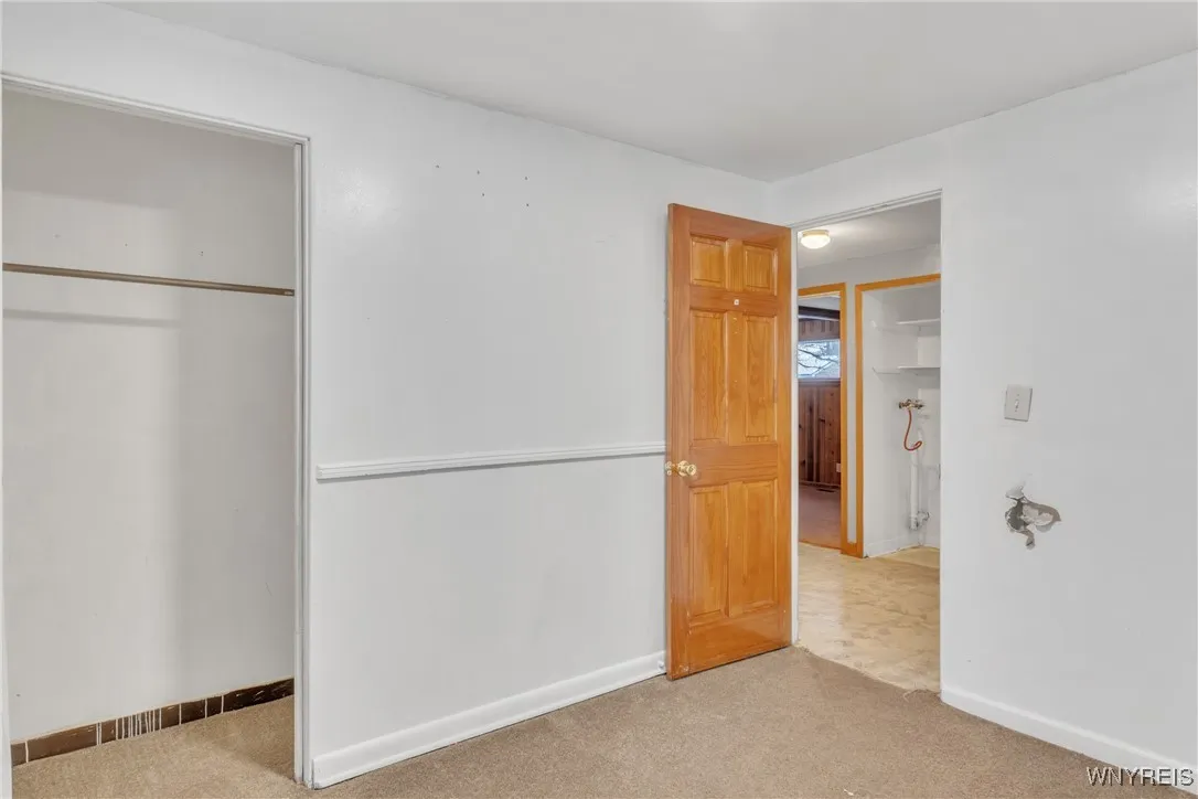 126 Burnside Drive, Tonawanda-town, New York 14150, Tonawanda, New York 14150, 4 Bedrooms Bedrooms, 9 Rooms Rooms,1 BathroomBathrooms,Residential,Closed,126 Burnside Drive, Tonawanda-town, New York 14150,0,B1587789