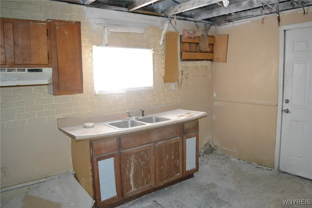 84 Gallatin Avenue, Buffalo, New York 14207, Buffalo, New York 14207, 3 Bedrooms Bedrooms, 7 Rooms Rooms,1 BathroomBathrooms,Residential,Closed,84 Gallatin Avenue, Buffalo, New York 14207,0,B1588605
