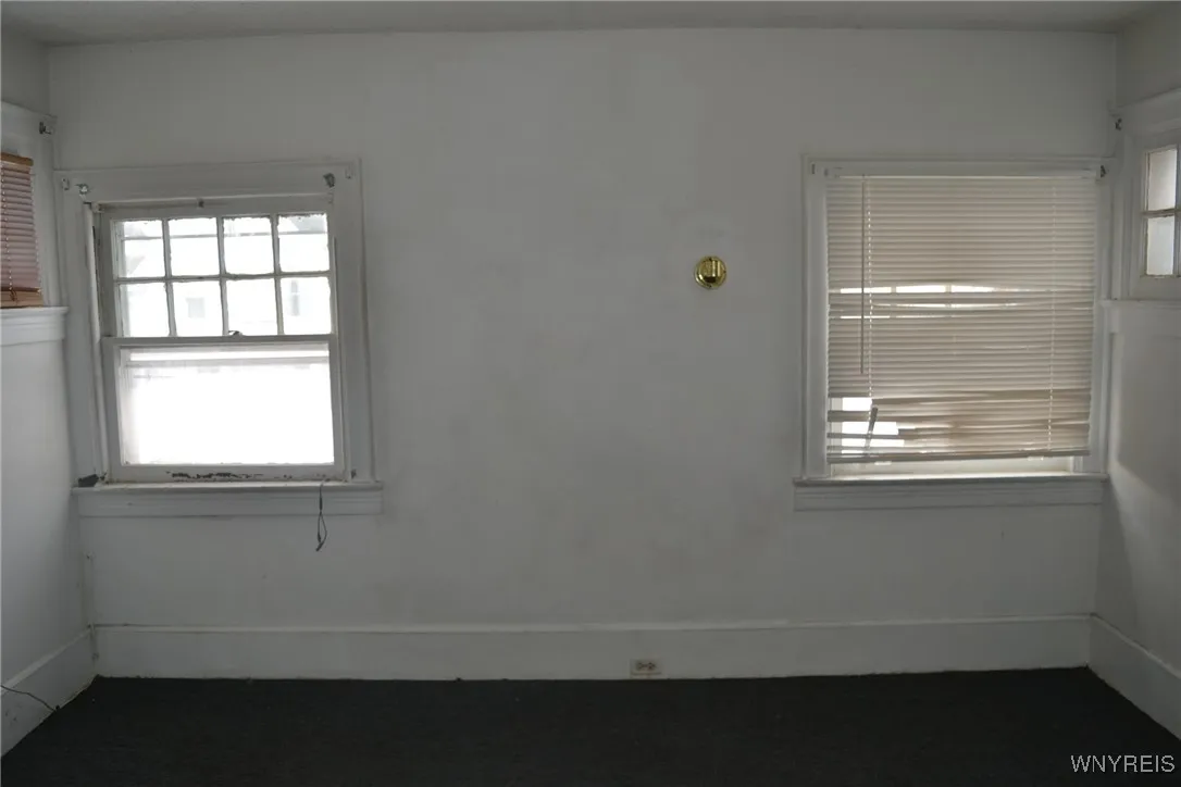 84 Gallatin Avenue, Buffalo, New York 14207, Buffalo, New York 14207, 3 Bedrooms Bedrooms, 7 Rooms Rooms,1 BathroomBathrooms,Residential,Closed,84 Gallatin Avenue, Buffalo, New York 14207,0,B1588605
