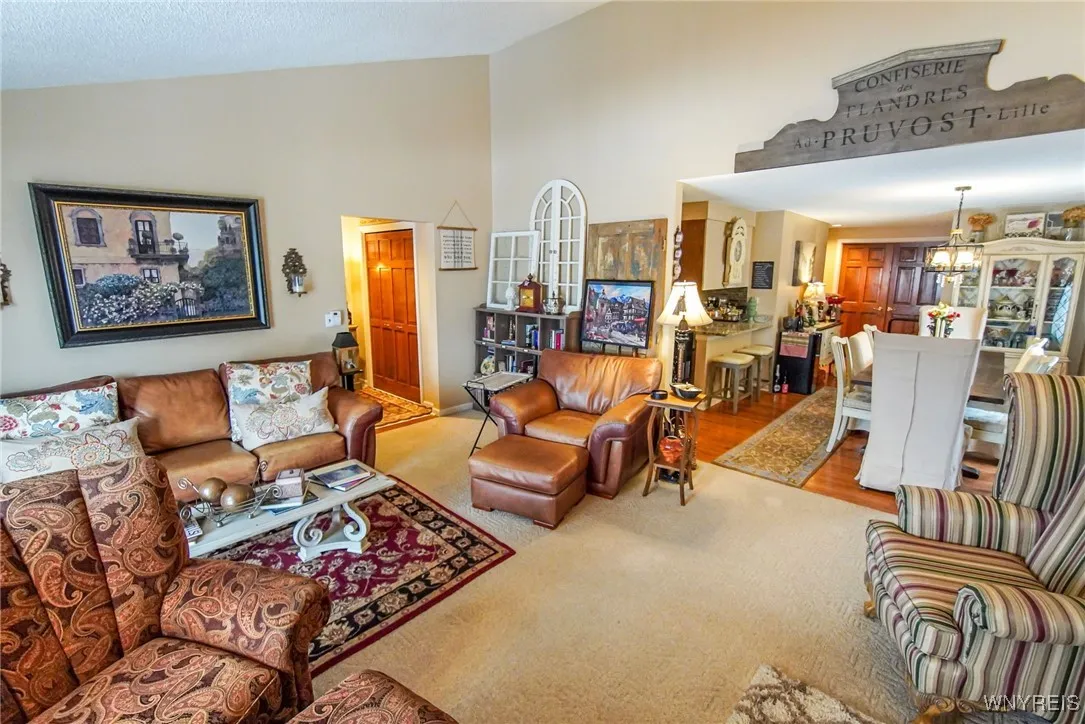 400 West Avenue A4, West Seneca, New York 14224, West Seneca, New York 14224, 2 Bedrooms Bedrooms, 5 Rooms Rooms,2 BathroomsBathrooms,Residential,Closed,400 West Avenue A4, West Seneca, New York 14224,0,B1588415