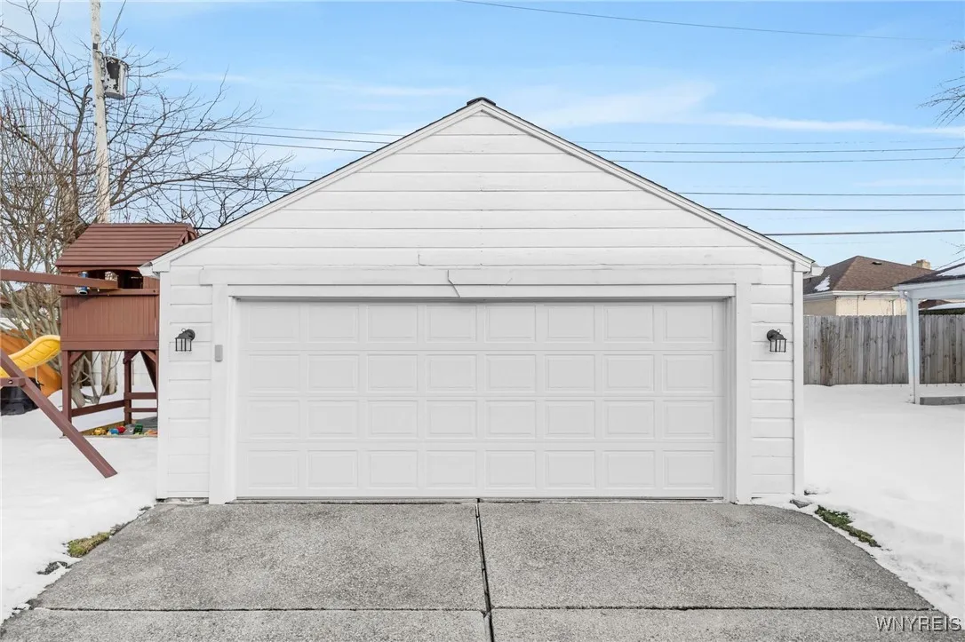 189 Fenton Street, Buffalo, New York 14206, Buffalo, New York 14206, 3 Bedrooms Bedrooms, 6 Rooms Rooms,1 BathroomBathrooms,Residential,Closed,189 Fenton Street, Buffalo, New York 14206,0,B1588350