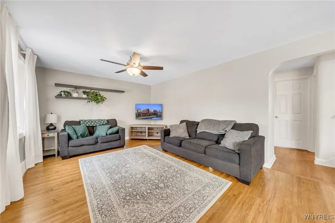 189 Fenton Street, Buffalo, New York 14206, Buffalo, New York 14206, 3 Bedrooms Bedrooms, 6 Rooms Rooms,1 BathroomBathrooms,Residential,Closed,189 Fenton Street, Buffalo, New York 14206,0,B1588350