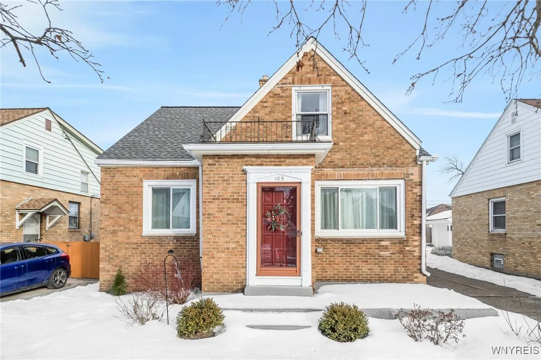 189 Fenton Street, Buffalo, New York 14206, Buffalo, New York 14206, 3 Bedrooms Bedrooms, 6 Rooms Rooms,1 BathroomBathrooms,Residential,Closed,189 Fenton Street, Buffalo, New York 14206,0,B1588350