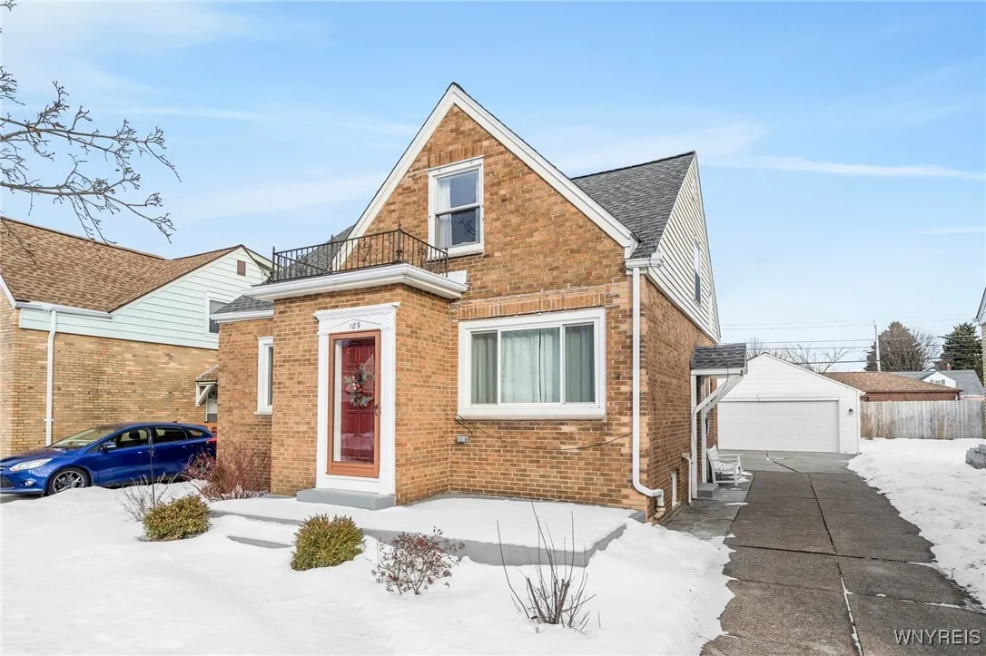 189 Fenton Street, Buffalo, New York 14206, Buffalo, New York 14206, 3 Bedrooms Bedrooms, 6 Rooms Rooms,1 BathroomBathrooms,Residential,Closed,189 Fenton Street, Buffalo, New York 14206,0,B1588350