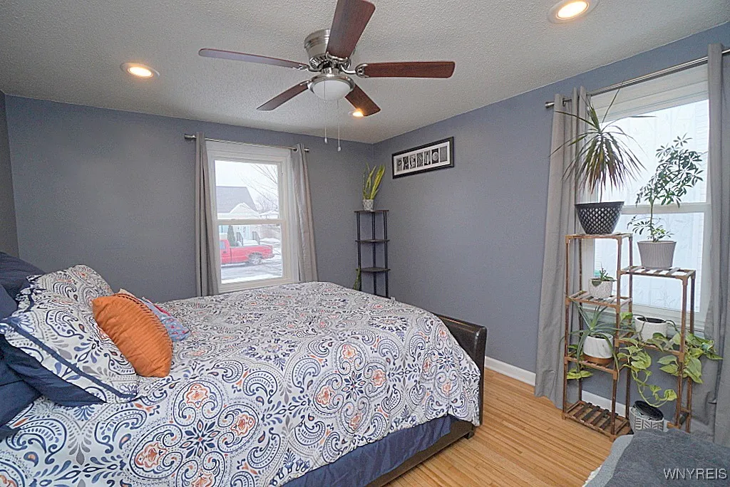 28 Clarence Harder Drive, Tonawanda-city, New York, Tonawanda, New York 14150, 3 Bedrooms Bedrooms, 5 Rooms Rooms,2 BathroomsBathrooms,Residential,Closed,28 Clarence Harder Drive, Tonawanda-city, New York,0,B1588634