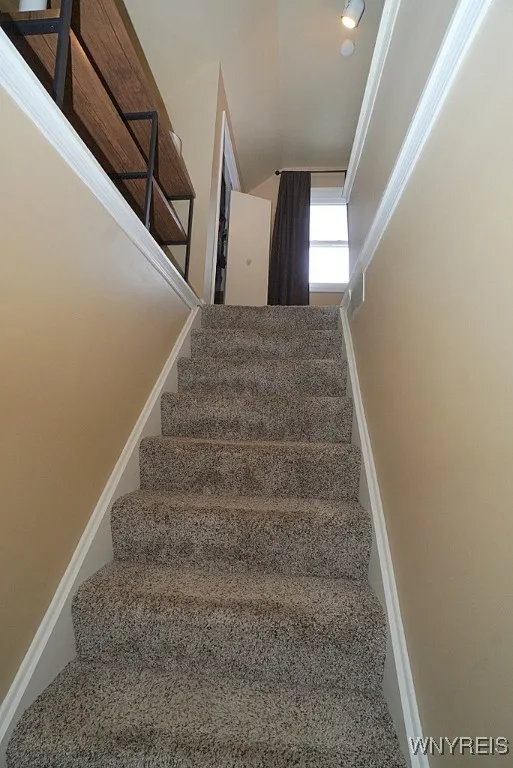 28 Clarence Harder Drive, Tonawanda-city, New York, Tonawanda, New York 14150, 3 Bedrooms Bedrooms, 5 Rooms Rooms,2 BathroomsBathrooms,Residential,Closed,28 Clarence Harder Drive, Tonawanda-city, New York,0,B1588634