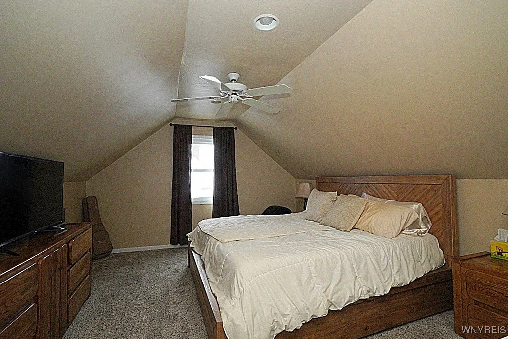 28 Clarence Harder Drive, Tonawanda-city, New York, Tonawanda, New York 14150, 3 Bedrooms Bedrooms, 5 Rooms Rooms,2 BathroomsBathrooms,Residential,Closed,28 Clarence Harder Drive, Tonawanda-city, New York,0,B1588634