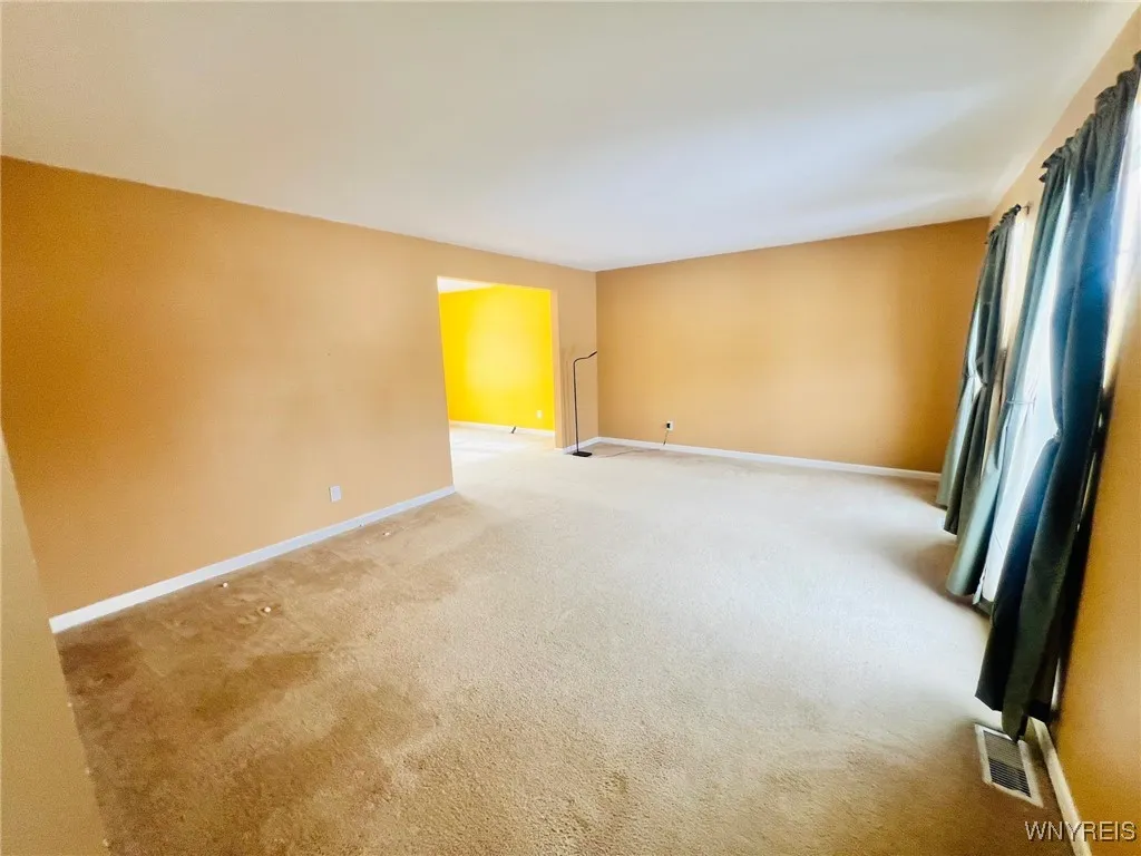 1545 Evergreen Drive, Hamburg, New York 14085, Hamburg, New York 14085, 3 Bedrooms Bedrooms, 6 Rooms Rooms,1 BathroomBathrooms,Residential,Closed,1545 Evergreen Drive, Hamburg, New York 14085,0,B1588661