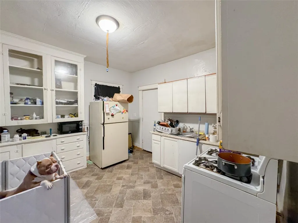 Downstairs Unit