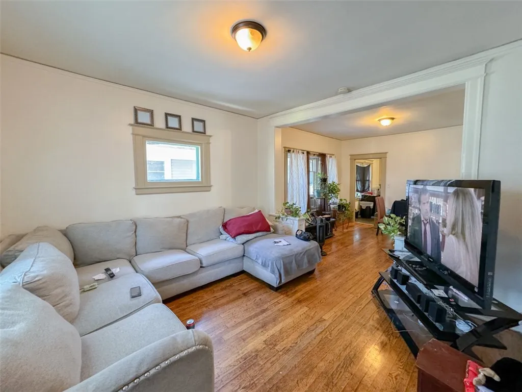 Upstairs Unit