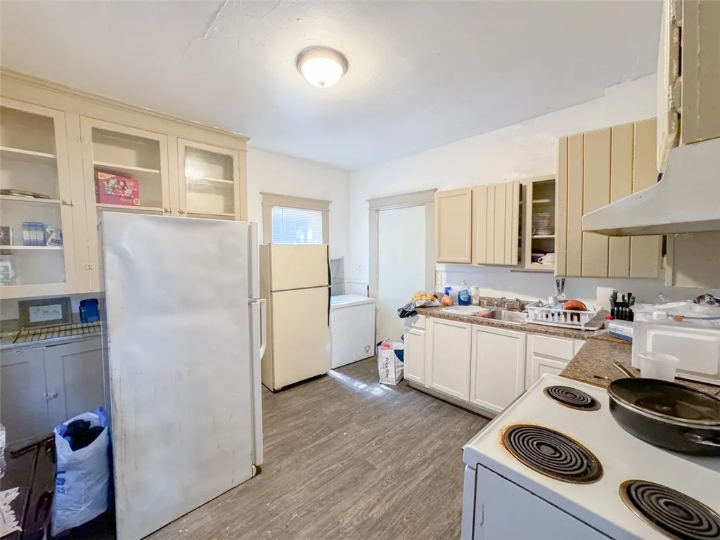 Upstairs Unit