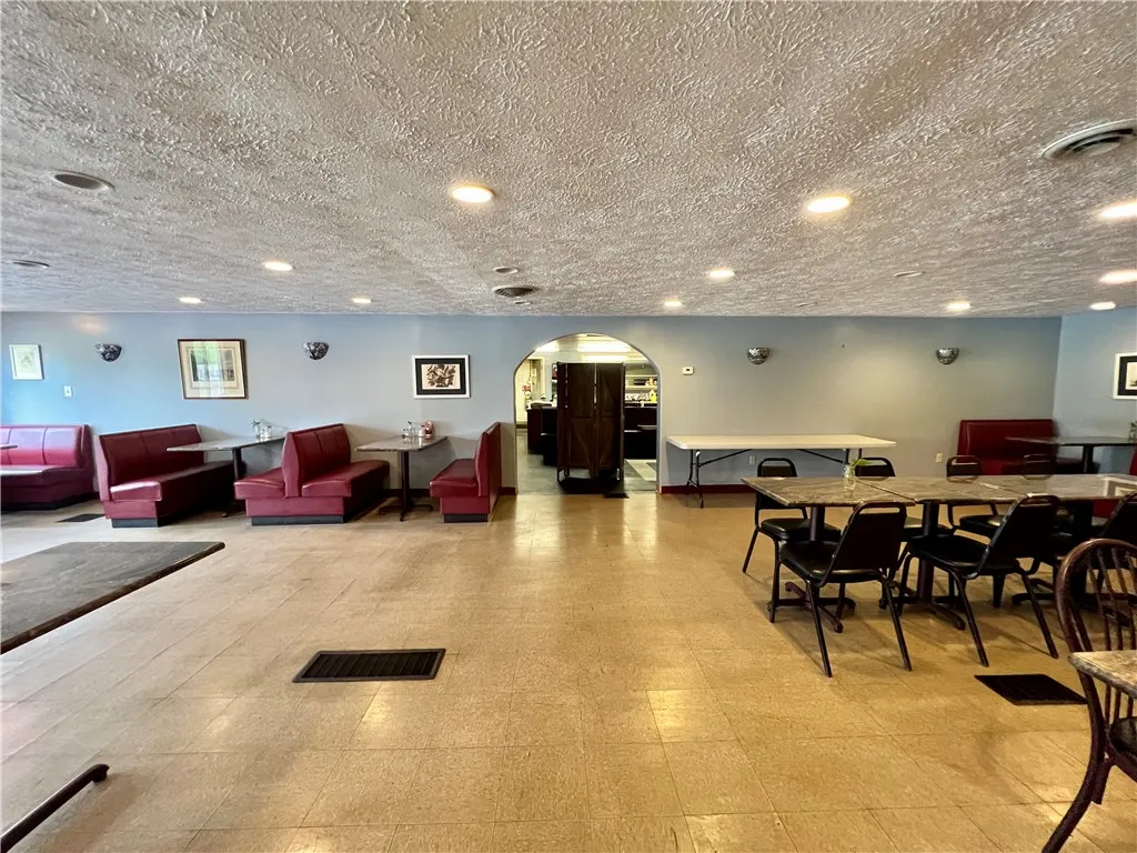 444 North Avenue, Parma, New York 14468, Parma, New York 14468, 4 Bedrooms Bedrooms, 8 Rooms Rooms,2 BathroomsBathrooms,Residential,For Sale,444 North Avenue, Parma, New York 14468,0,R1588272