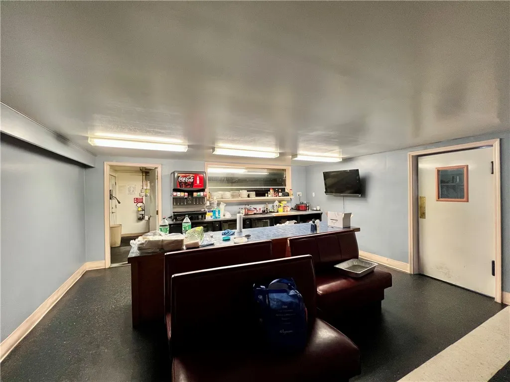 444 North Avenue, Parma, New York 14468, Parma, New York 14468, 4 Bedrooms Bedrooms, 8 Rooms Rooms,2 BathroomsBathrooms,Residential,For Sale,444 North Avenue, Parma, New York 14468,0,R1588272