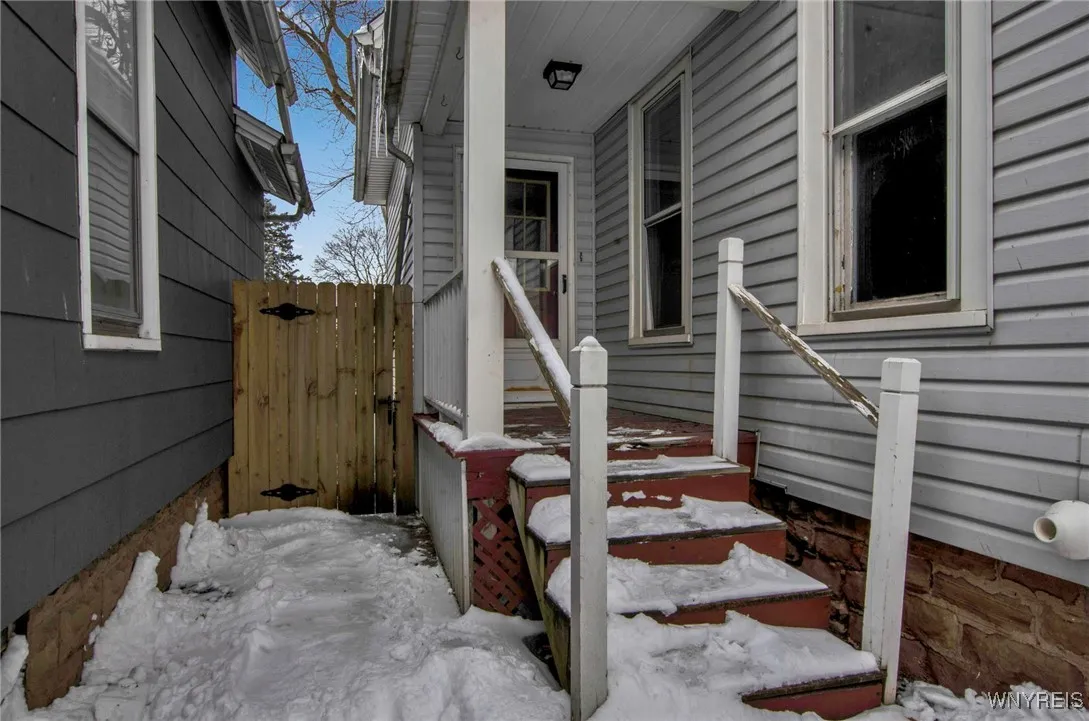288 Bryant Street, North Tonawanda, New York 14120, North Tonawanda, New York 14120, 3 Bedrooms Bedrooms, 7 Rooms Rooms,2 BathroomsBathrooms,Residential,Closed,288 Bryant Street, North Tonawanda, New York 14120,0,B1588678