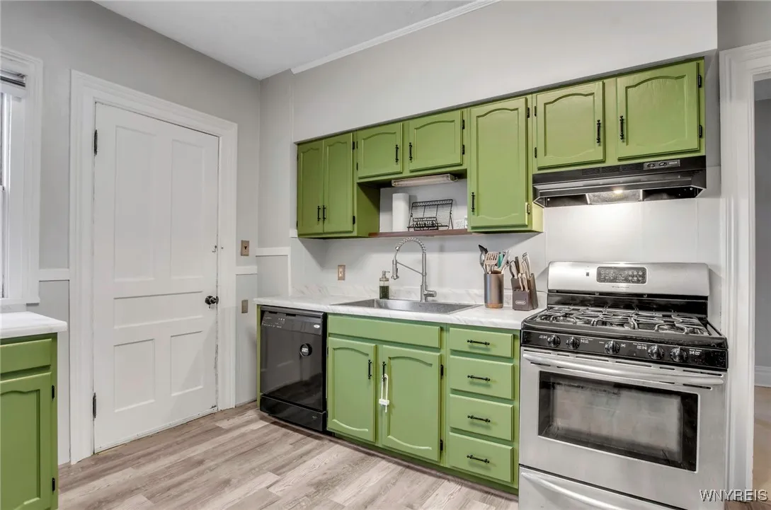 288 Bryant Street, North Tonawanda, New York 14120, North Tonawanda, New York 14120, 3 Bedrooms Bedrooms, 7 Rooms Rooms,2 BathroomsBathrooms,Residential,Closed,288 Bryant Street, North Tonawanda, New York 14120,0,B1588678