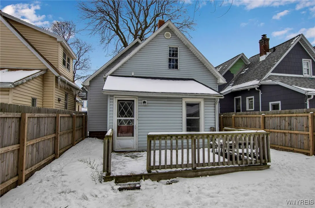 288 Bryant Street, North Tonawanda, New York 14120, North Tonawanda, New York 14120, 3 Bedrooms Bedrooms, 7 Rooms Rooms,2 BathroomsBathrooms,Residential,Closed,288 Bryant Street, North Tonawanda, New York 14120,0,B1588678