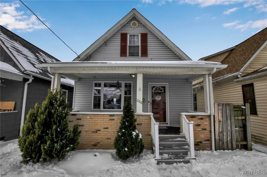 288 Bryant Street, North Tonawanda, New York 14120, North Tonawanda, New York 14120, 3 Bedrooms Bedrooms, 7 Rooms Rooms,2 BathroomsBathrooms,Residential,Closed,288 Bryant Street, North Tonawanda, New York 14120,0,B1588678