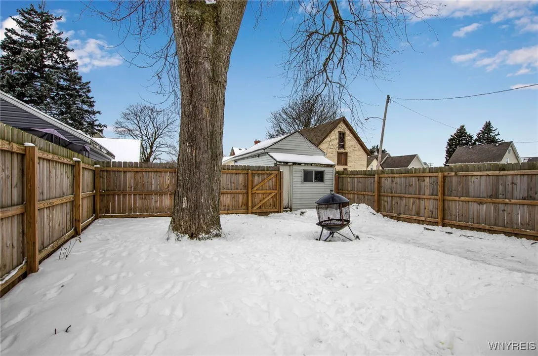 288 Bryant Street, North Tonawanda, New York 14120, North Tonawanda, New York 14120, 3 Bedrooms Bedrooms, 7 Rooms Rooms,2 BathroomsBathrooms,Residential,Closed,288 Bryant Street, North Tonawanda, New York 14120,0,B1588678