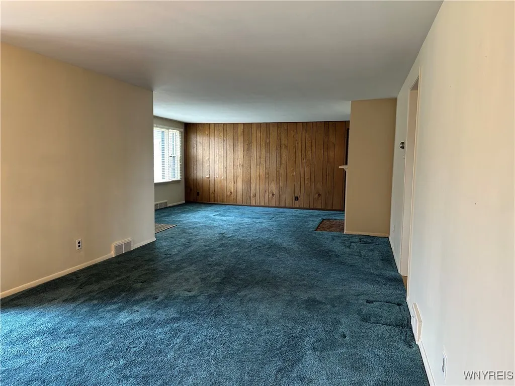 4986 Ledge Lane, Clarence, New York 14221, Clarence, New York 14221, 3 Bedrooms Bedrooms, 7 Rooms Rooms,1 BathroomBathrooms,Residential,Closed,4986 Ledge Lane, Clarence, New York 14221,0,B1588575