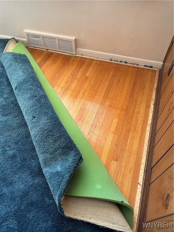 4986 Ledge Lane, Clarence, New York 14221, Clarence, New York 14221, 3 Bedrooms Bedrooms, 7 Rooms Rooms,1 BathroomBathrooms,Residential,Closed,4986 Ledge Lane, Clarence, New York 14221,0,B1588575
