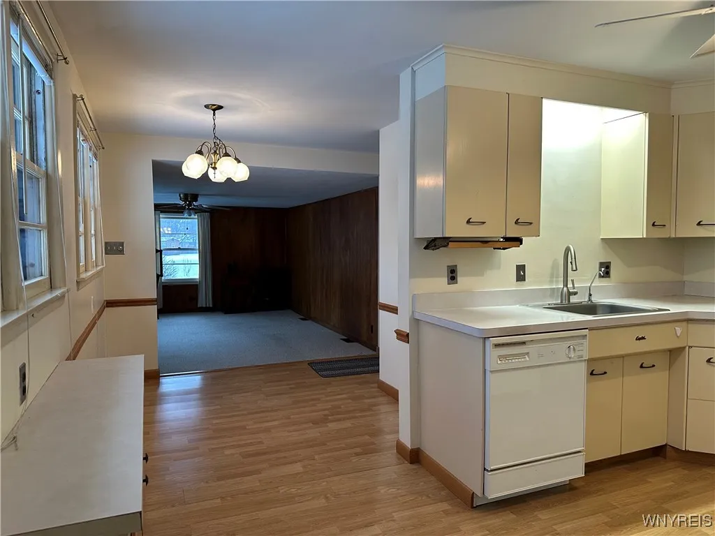 4986 Ledge Lane, Clarence, New York 14221, Clarence, New York 14221, 3 Bedrooms Bedrooms, 7 Rooms Rooms,1 BathroomBathrooms,Residential,Closed,4986 Ledge Lane, Clarence, New York 14221,0,B1588575