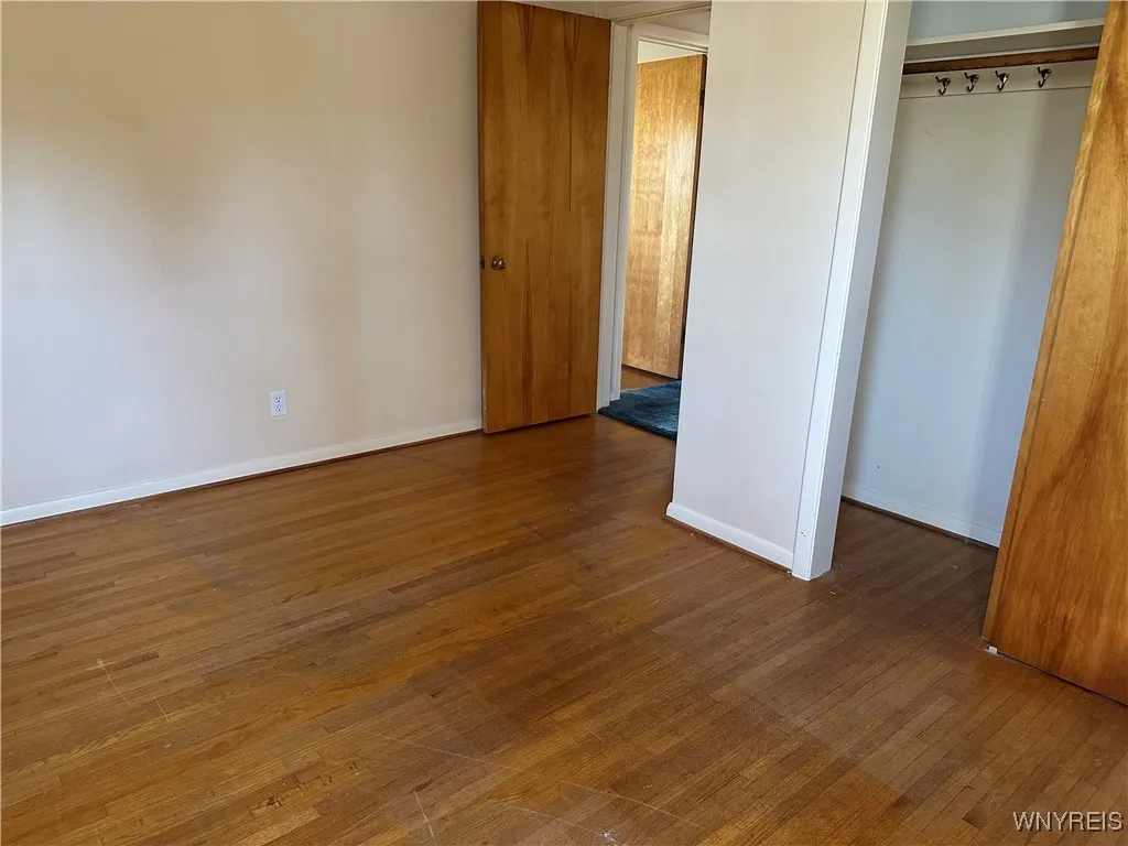 4986 Ledge Lane, Clarence, New York 14221, Clarence, New York 14221, 3 Bedrooms Bedrooms, 7 Rooms Rooms,1 BathroomBathrooms,Residential,Closed,4986 Ledge Lane, Clarence, New York 14221,0,B1588575