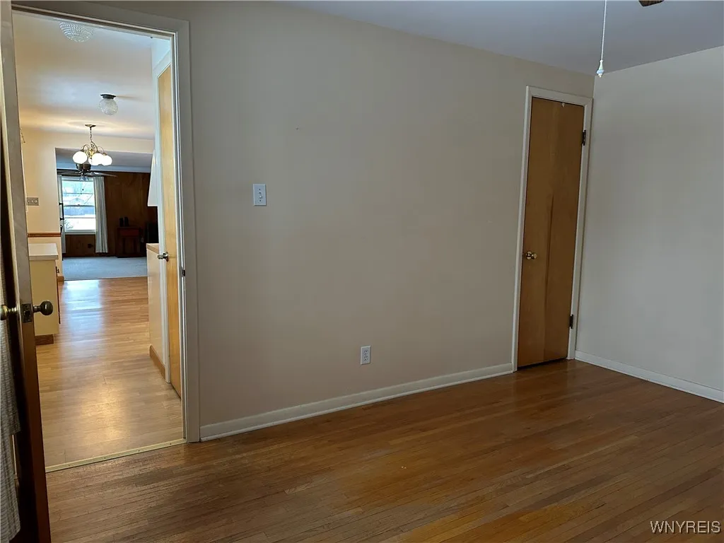 4986 Ledge Lane, Clarence, New York 14221, Clarence, New York 14221, 3 Bedrooms Bedrooms, 7 Rooms Rooms,1 BathroomBathrooms,Residential,Closed,4986 Ledge Lane, Clarence, New York 14221,0,B1588575