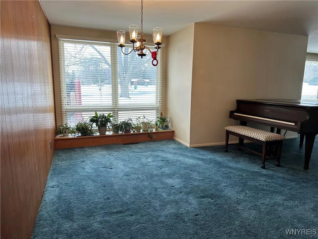4986 Ledge Lane, Clarence, New York 14221, Clarence, New York 14221, 3 Bedrooms Bedrooms, 7 Rooms Rooms,1 BathroomBathrooms,Residential,Closed,4986 Ledge Lane, Clarence, New York 14221,0,B1588575