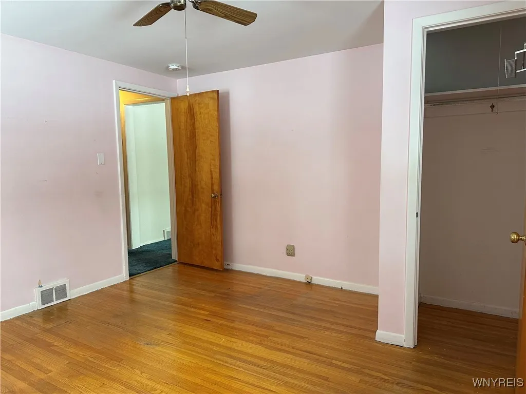 4986 Ledge Lane, Clarence, New York 14221, Clarence, New York 14221, 3 Bedrooms Bedrooms, 7 Rooms Rooms,1 BathroomBathrooms,Residential,Closed,4986 Ledge Lane, Clarence, New York 14221,0,B1588575