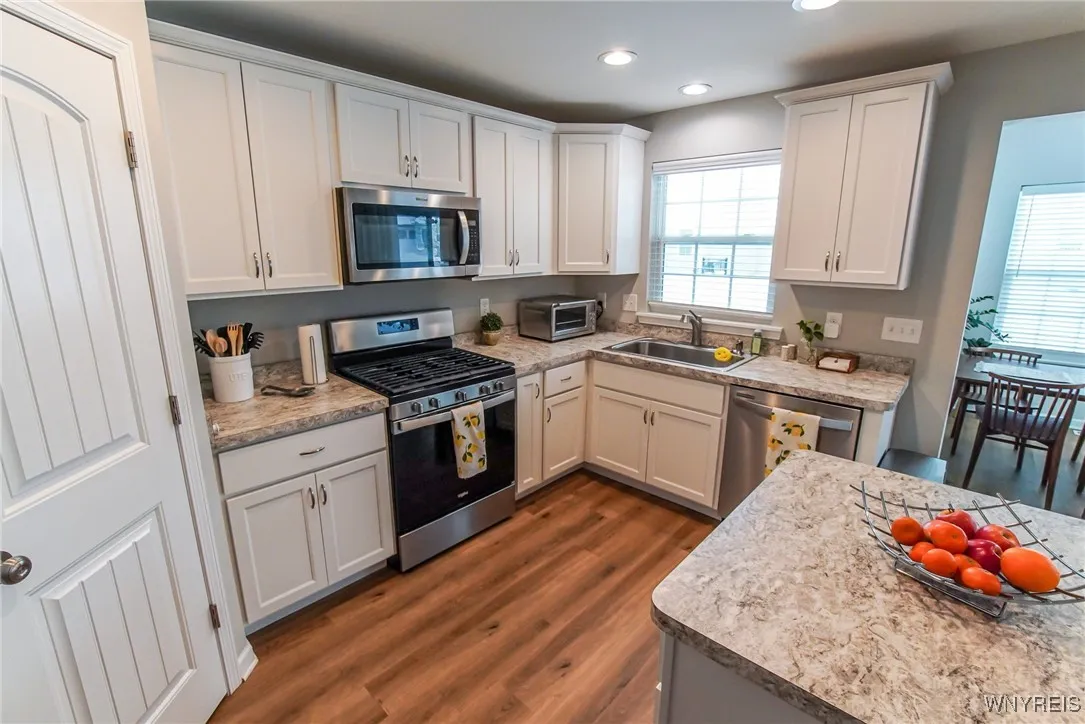 24 Scooter Lane, Hamburg, New York 14075, Hamburg, New York 14075, 3 Bedrooms Bedrooms, 8 Rooms Rooms,2 BathroomsBathrooms,Residential,Closed,24 Scooter Lane, Hamburg, New York 14075,0,B1587933