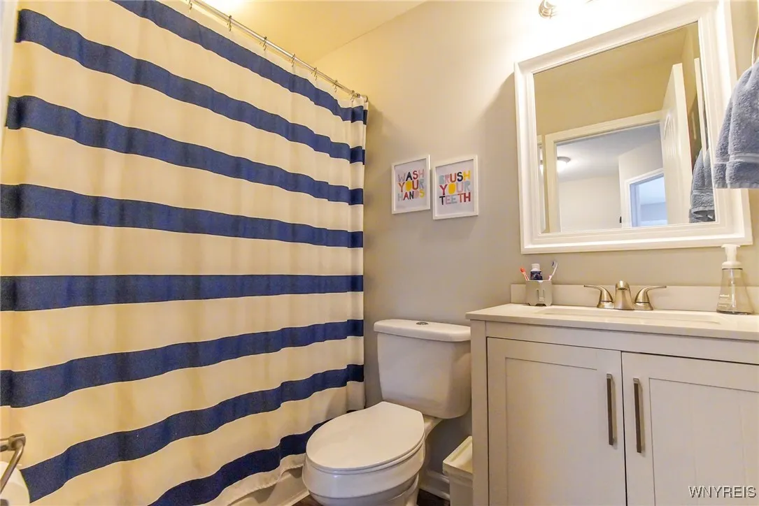 24 Scooter Lane, Hamburg, New York 14075, Hamburg, New York 14075, 3 Bedrooms Bedrooms, 8 Rooms Rooms,2 BathroomsBathrooms,Residential,Closed,24 Scooter Lane, Hamburg, New York 14075,0,B1587933